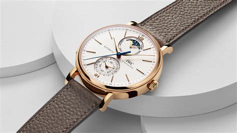 THE PORTOFINO COMPLETE CALENDAR JOINS IWC 